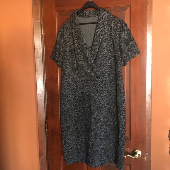 Dress Barn Dresses & Skirts - Dress Barn Black and Gray charcoal dress